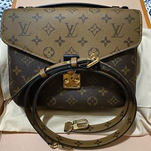 Authentic Louis Vuitton Métis Reverse